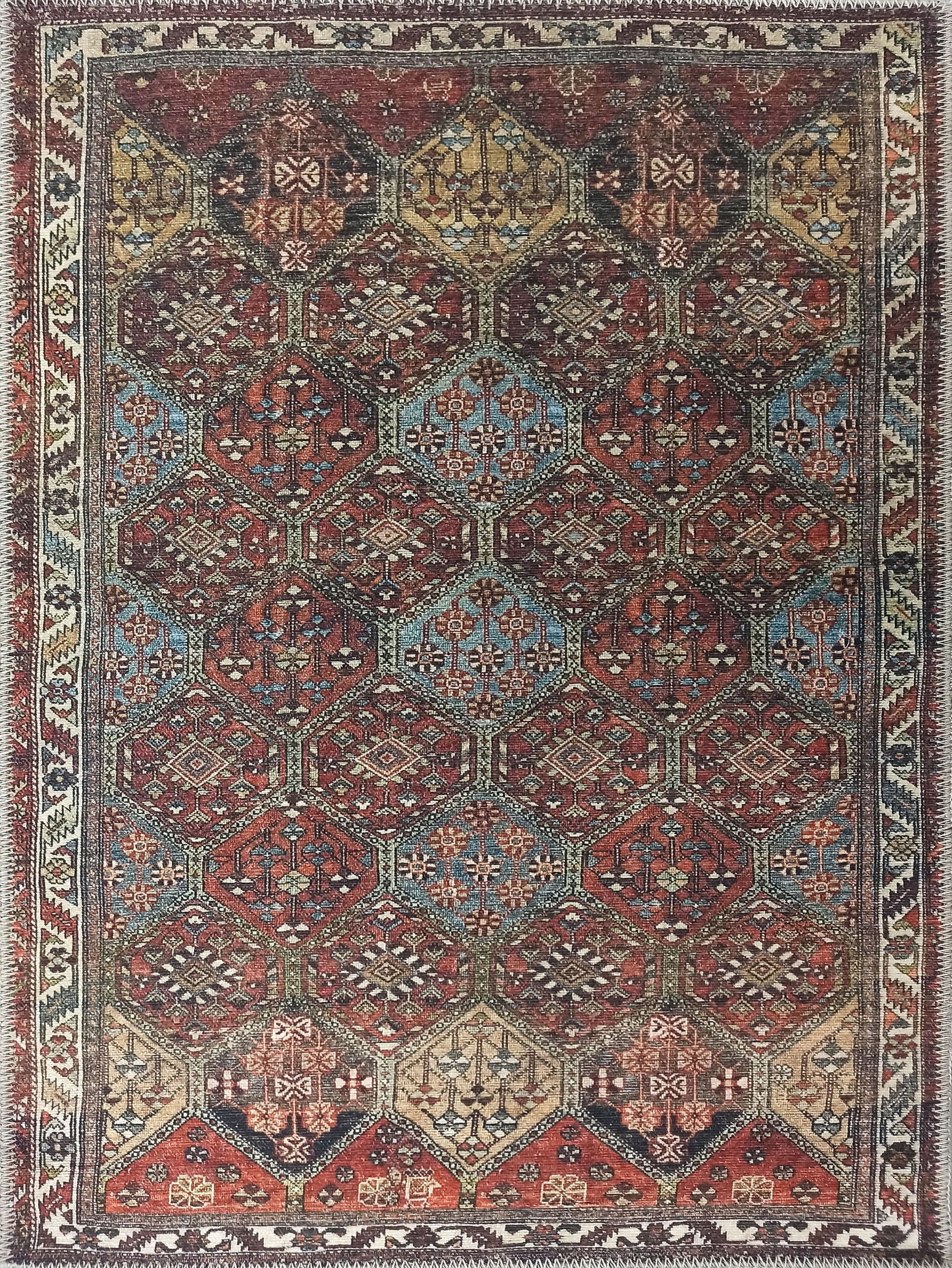 Kahve ve Toprak Tonlu Geometrik Desenli Türk Halısı