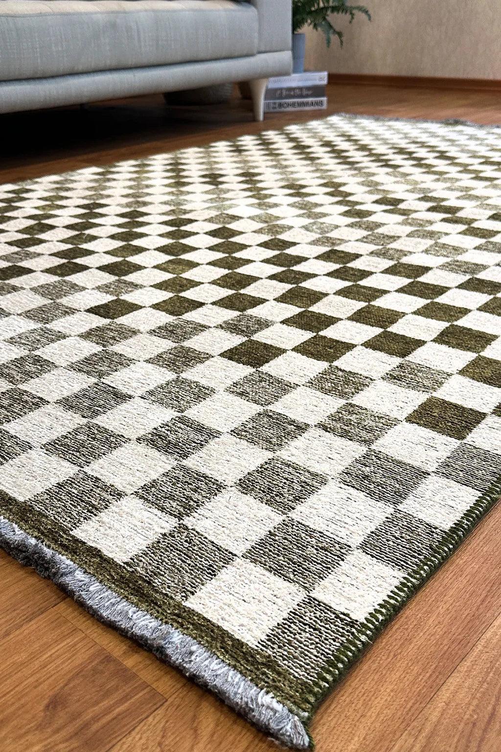 Yeşil Beyaz Modern Geometrik Dama Desenli Yıkanabilir Halı