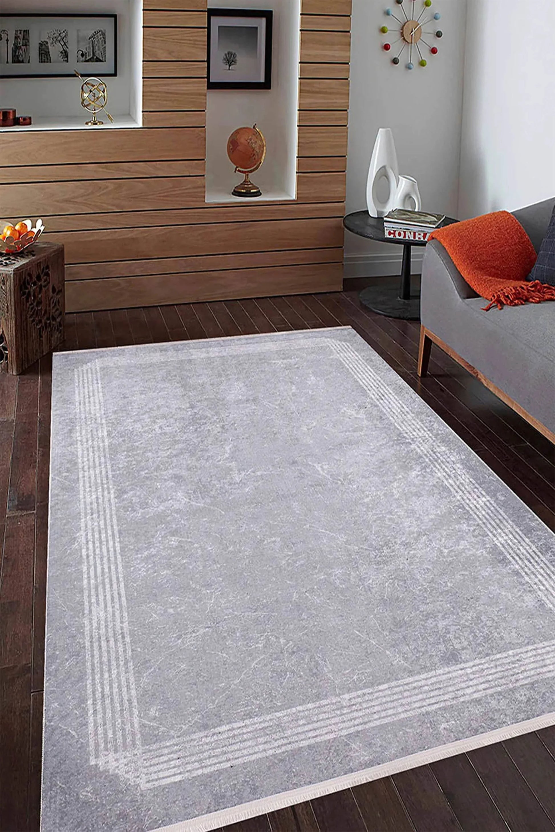 Zamansız Açık Gri Eskitme Minimalist Çizgili Beyaz Bordürlü Halı
