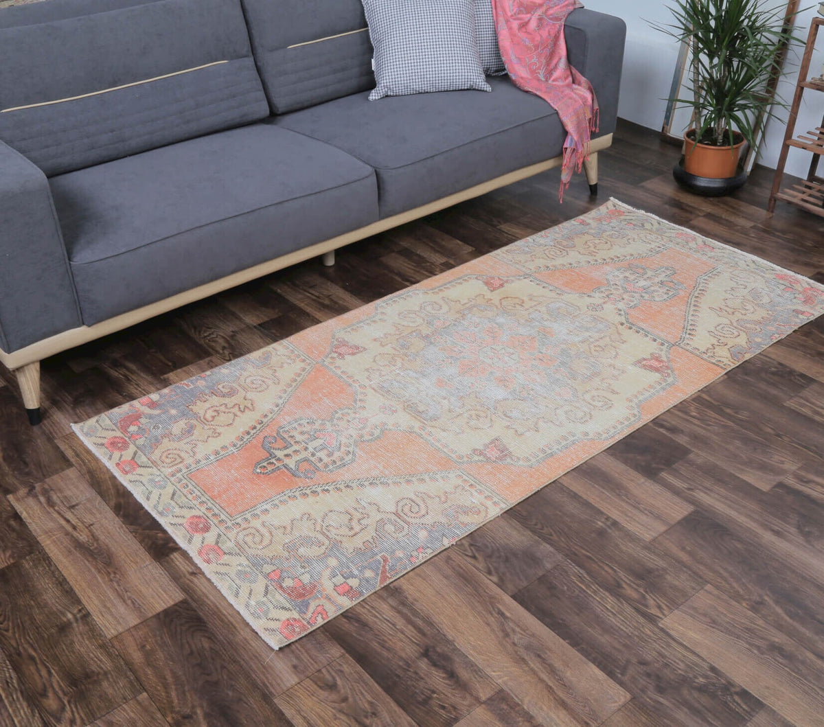 Akcicek - Oriental Anatolian Vintage Rug