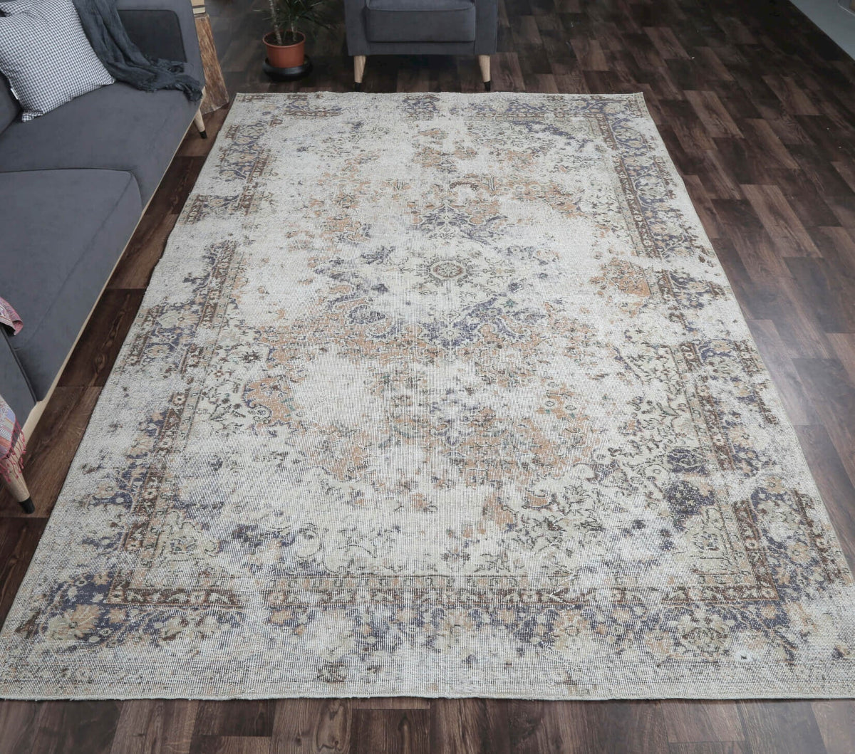 El yapımı vintage halı 211x318 cm oryantal desenli yün - detay görünümü