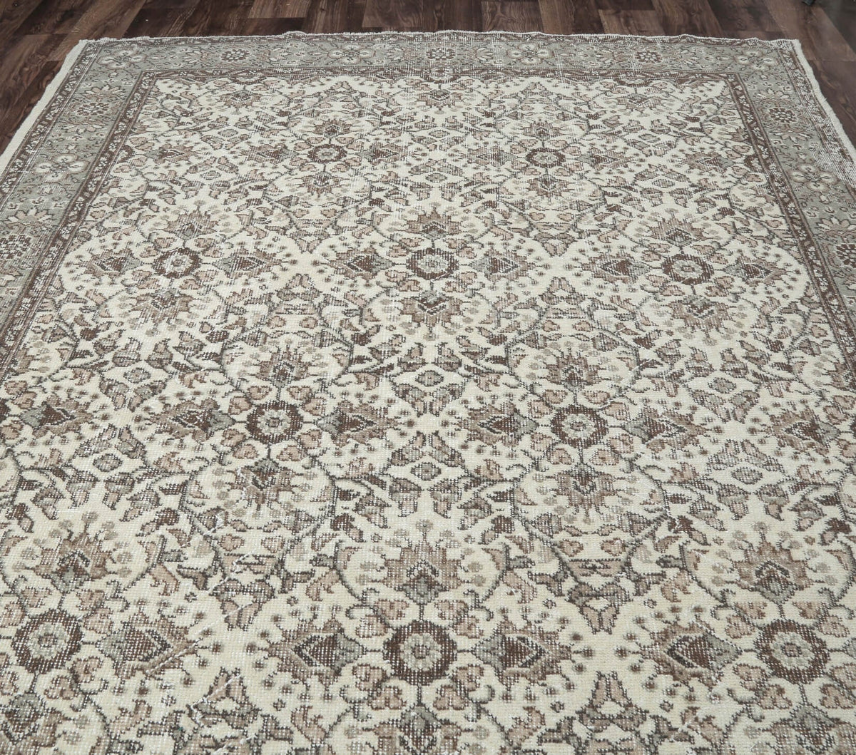 Aykoncuy - Floral Vintage Hereke Area Rug
