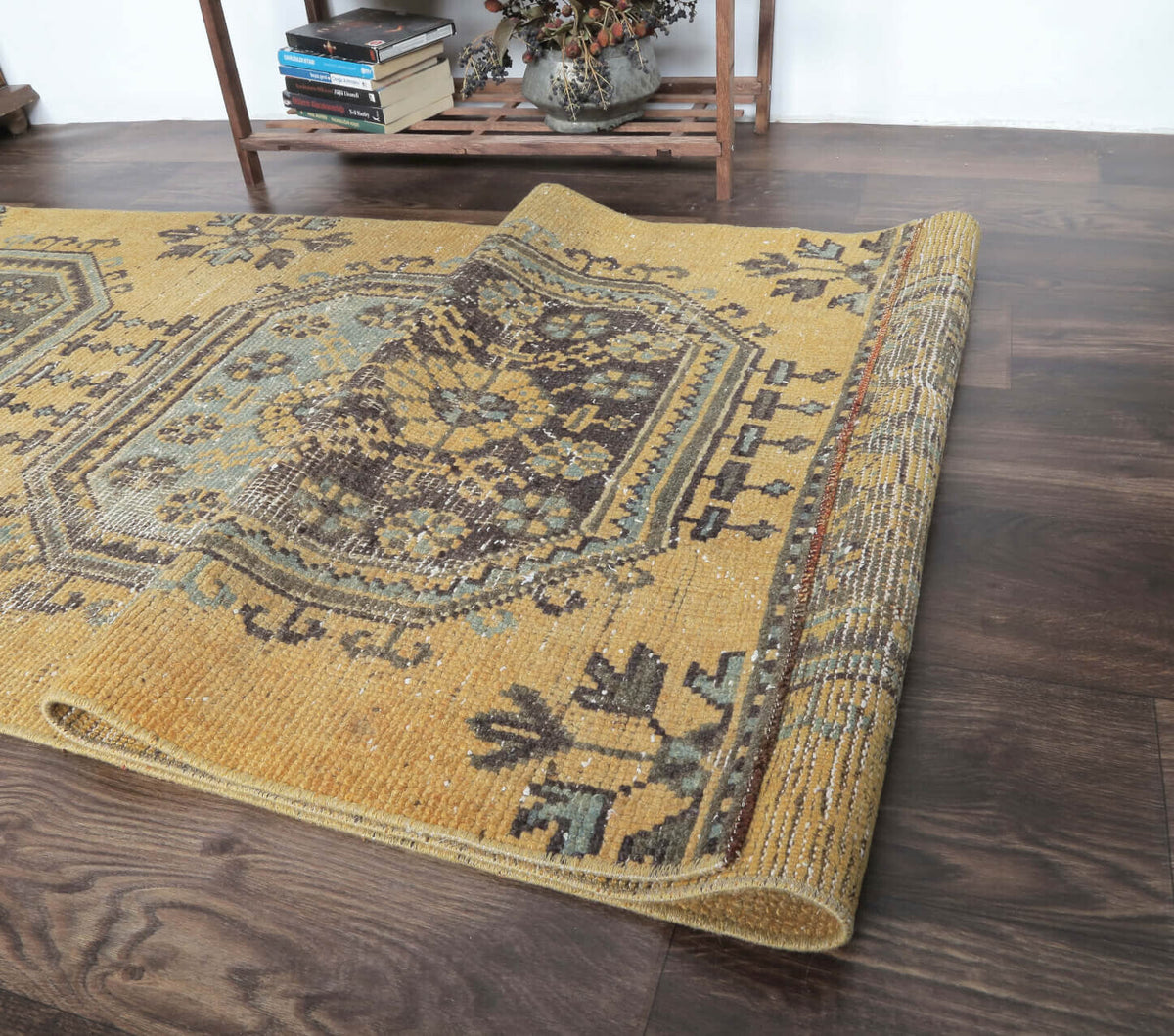 El yapımı vintage yolluk 81x300 cm çiçek desenli desenli yün - üstten görünüm