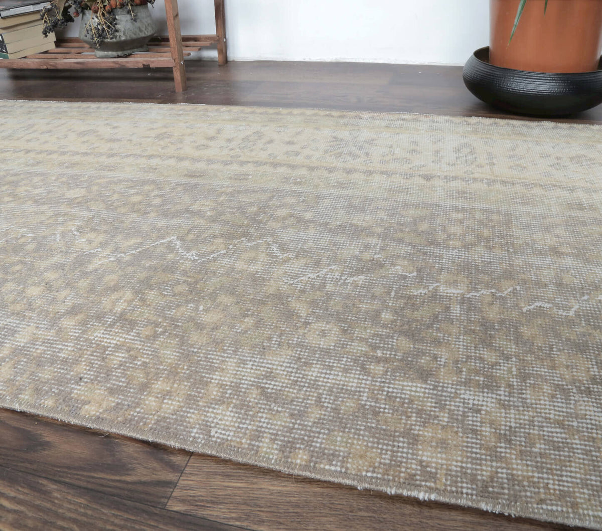 Delfin - Antique Floral Faded Oushak Runner