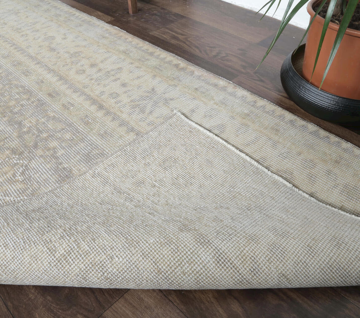 Delfin - Antique Floral Faded Oushak Runner