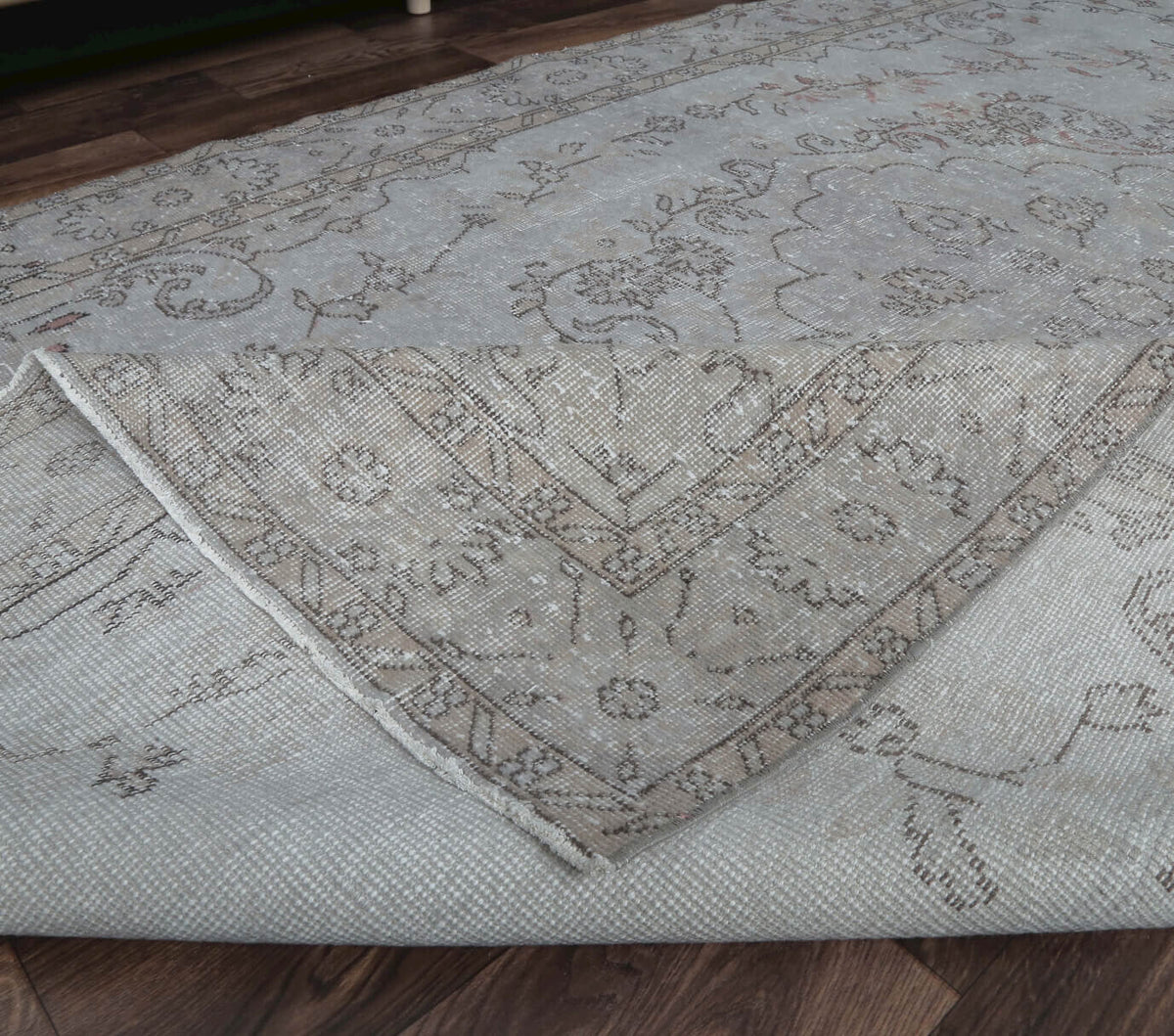Esenbike - Gray Oriental Vintage Anatolian Rug