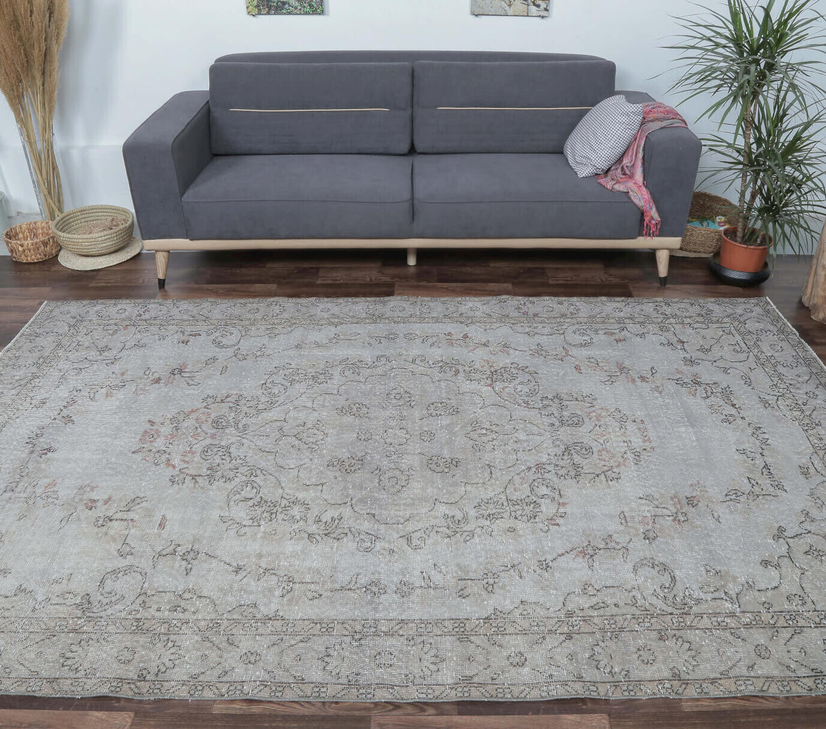 Esenbike - Gray Oriental Vintage Anatolian Rug