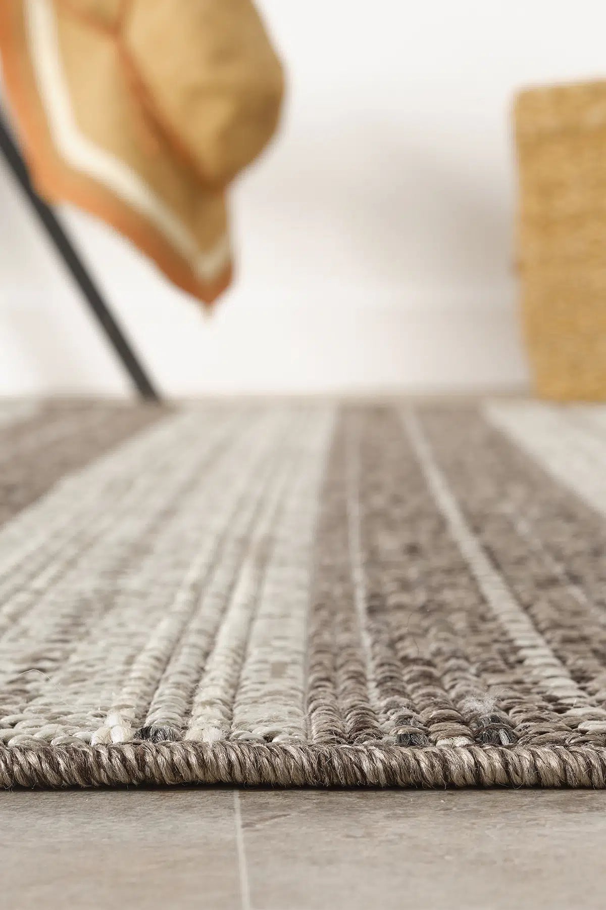 Antrasit Otantik Kilim Desenli Etnik Modern Halı - 2552AE