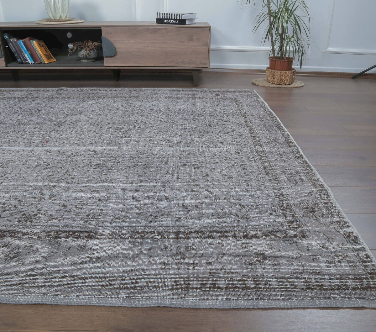 Francesca - 1970&prime;s Original Vintage Hereke Rug