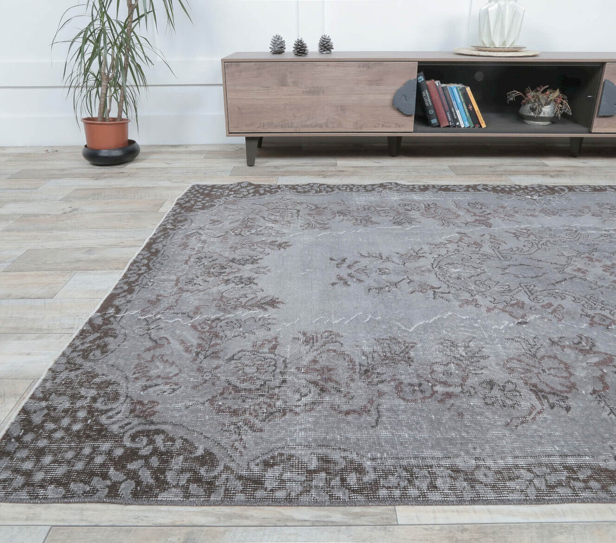 Giselle - Vintage Anatolian Area Rug
