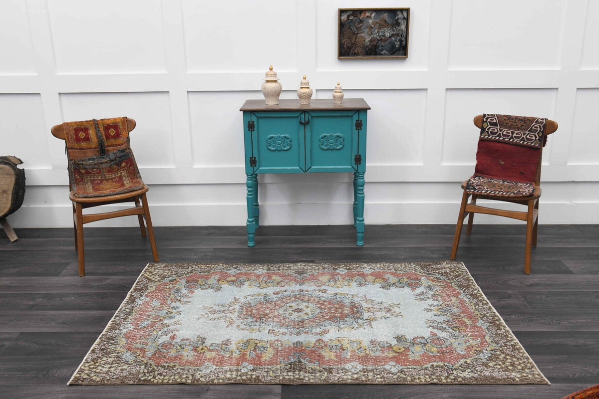 El yapımı vintage halı 91x183 cm oryantal desenli yün - mekan görünümü
