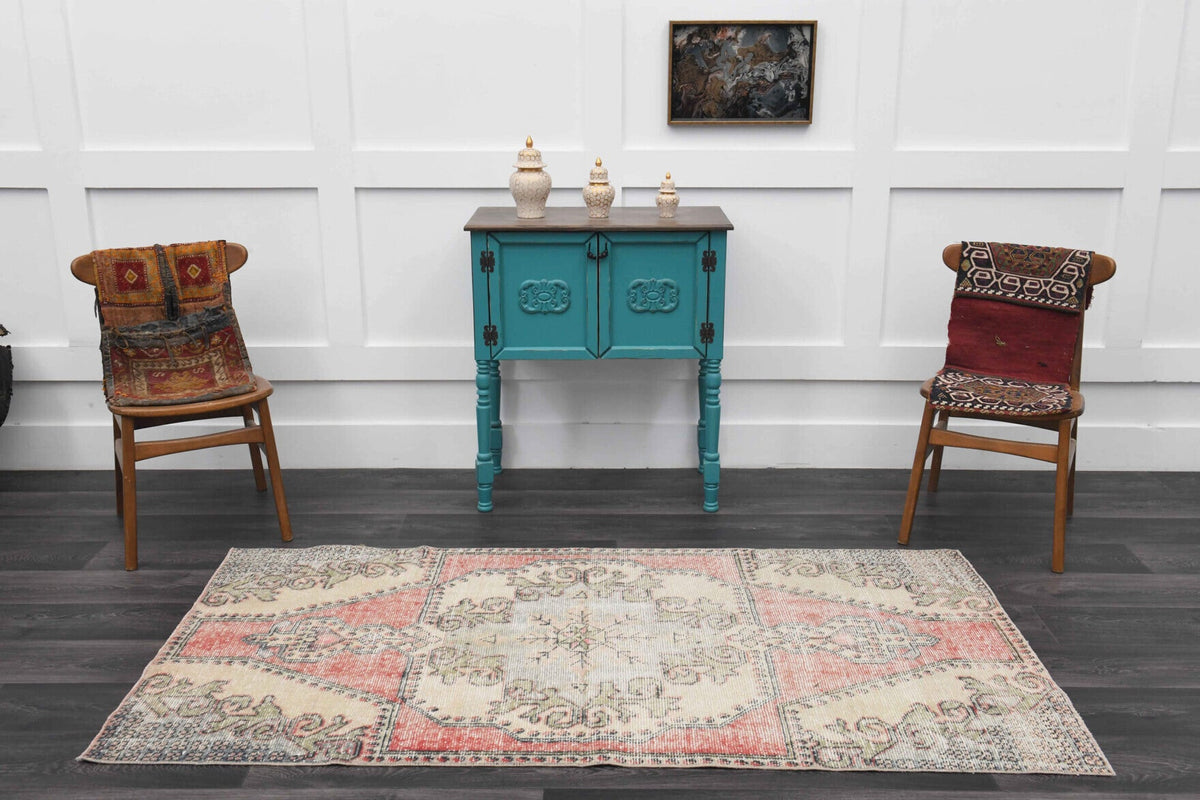 Oriental Vintage Indoor Oushak Carpet