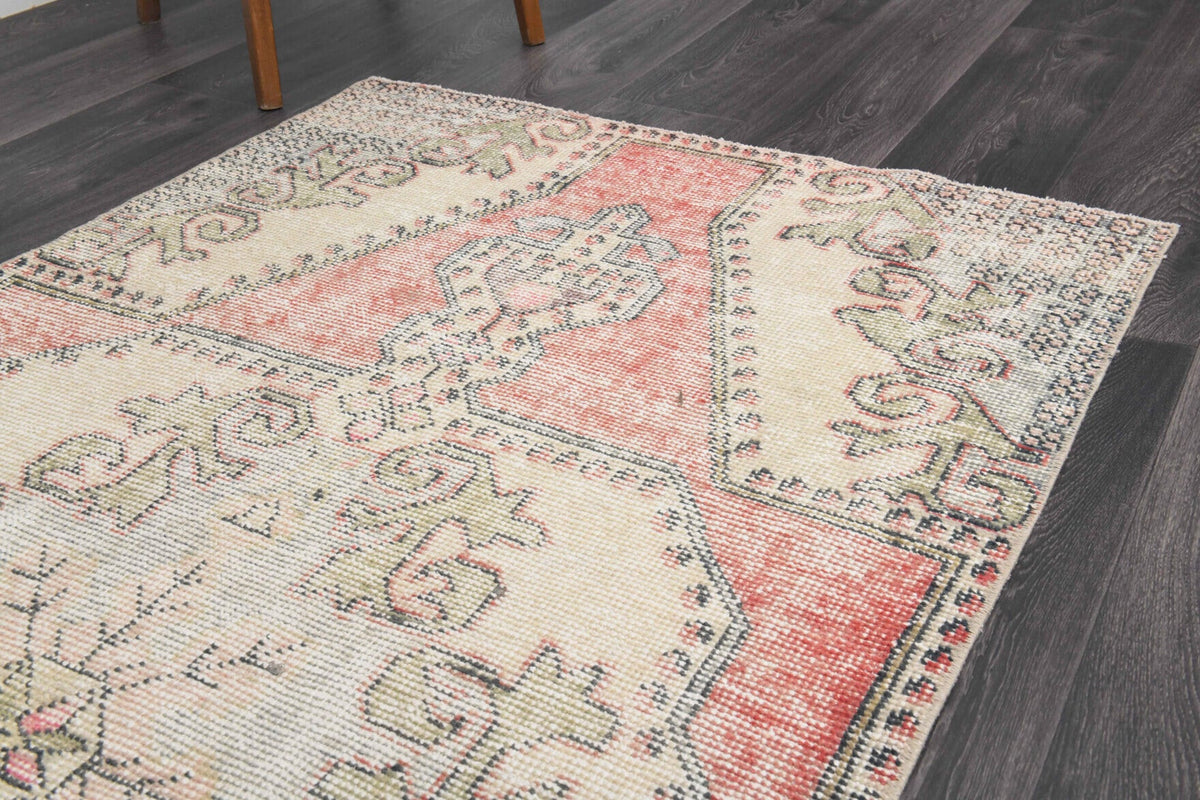 Oriental Vintage Indoor Oushak Carpet