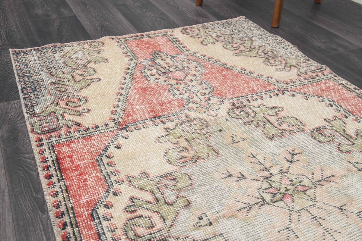 Oriental Vintage Indoor Oushak Carpet