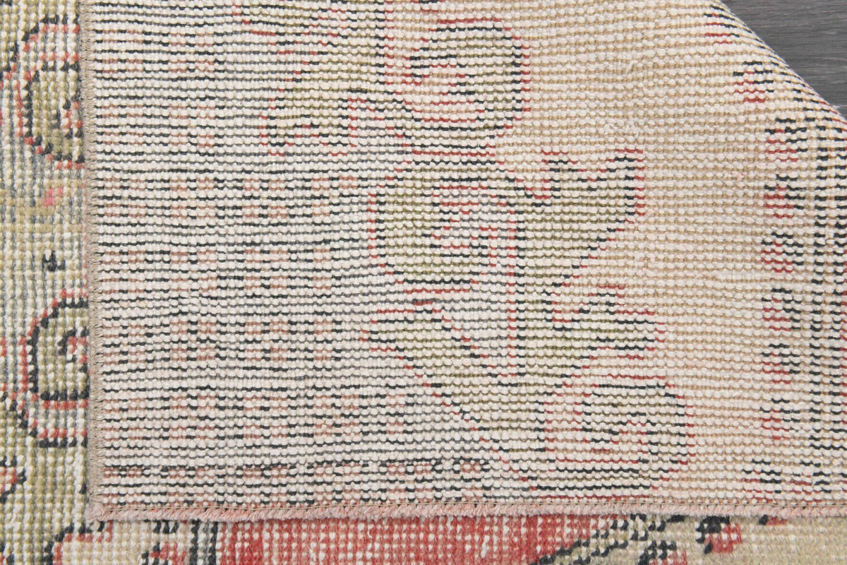 Oriental Vintage Indoor Oushak Carpet
