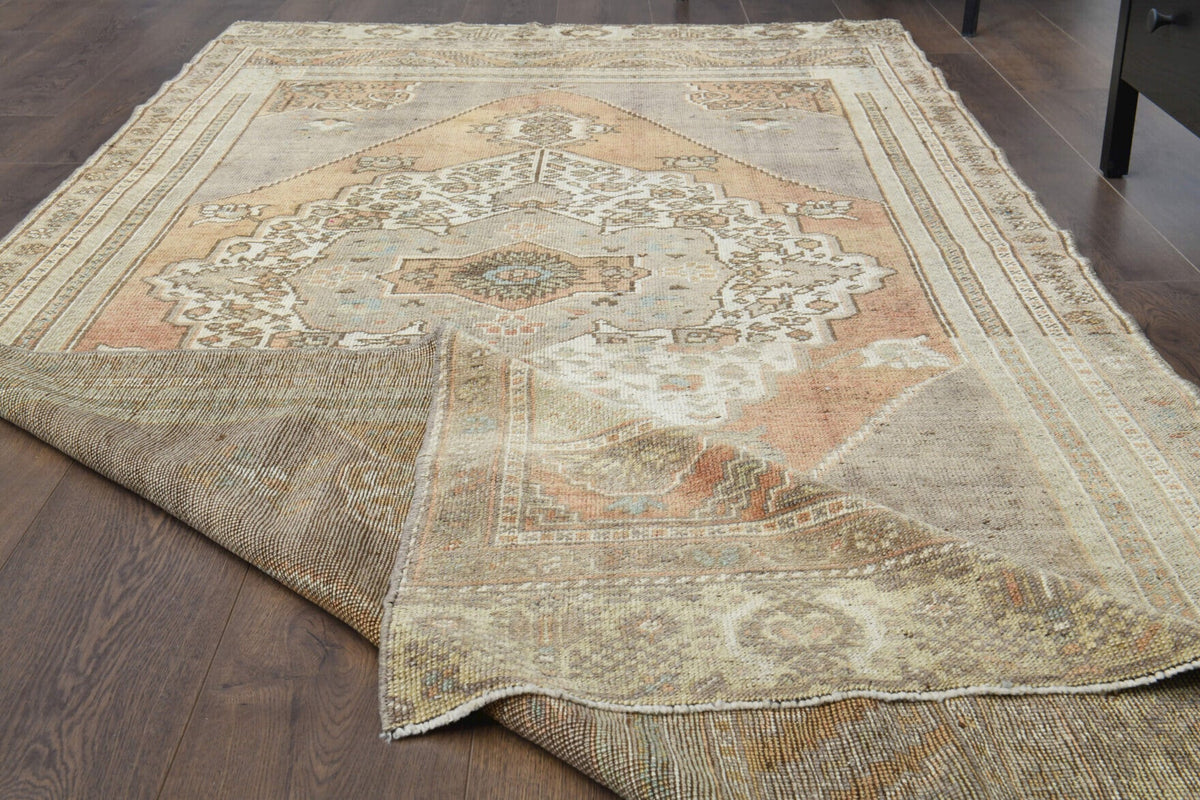 El yapımı vintage halı 127x290 cm oryantal desenli yün - kenar ve saçak detayı
