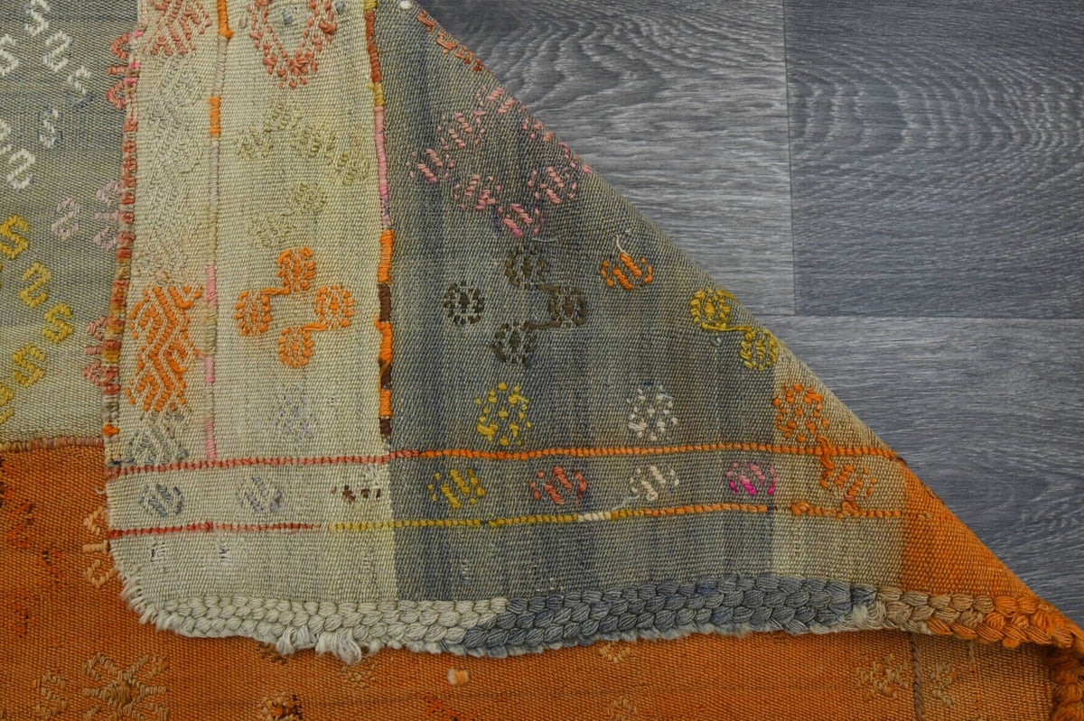 El yapımı vintage halı 124x173 cm oryantal desenli yün - farklı açıdan görünüm