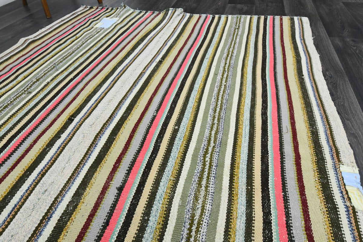 El yapımı vintage halı 163x231 cm oryantal desenli yün - mekan görünümü