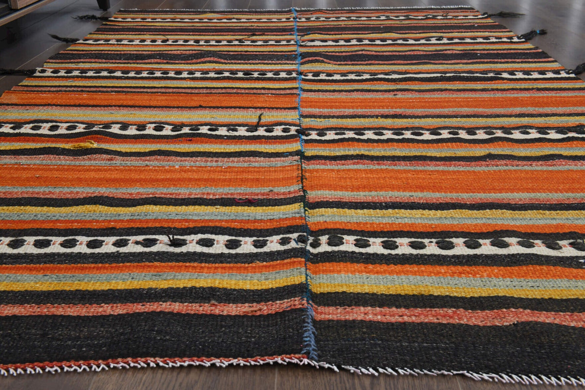 El yapımı vintage halı 147x229 cm oryantal desenli yün - yakın çekim doku detayı