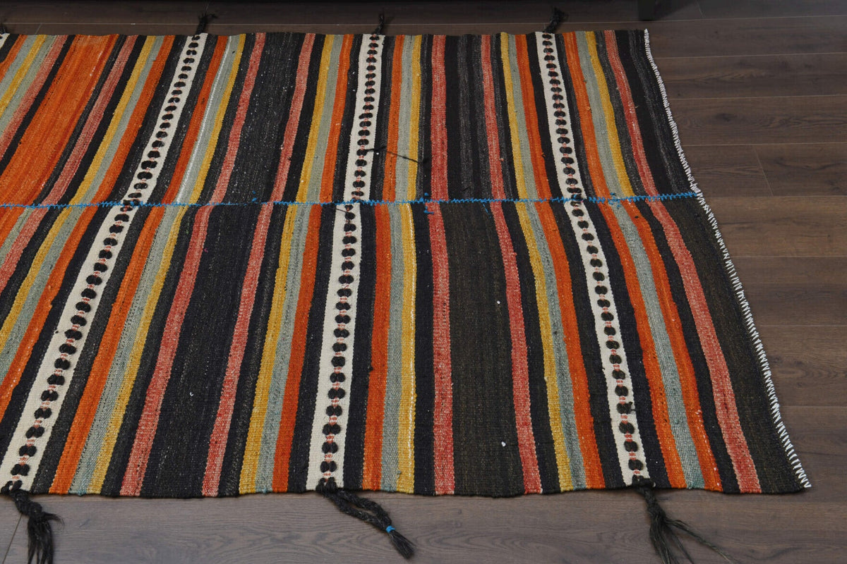 El yapımı vintage halı 147x229 cm oryantal desenli yün - farklı açıdan görünüm