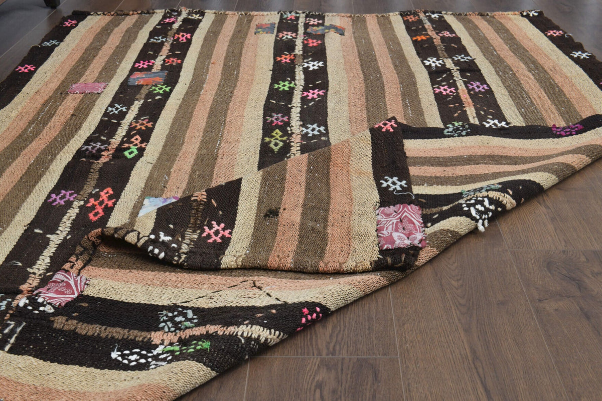 El yapımı vintage halı 147x203 cm oryantal desenli yün - mekan görünümü