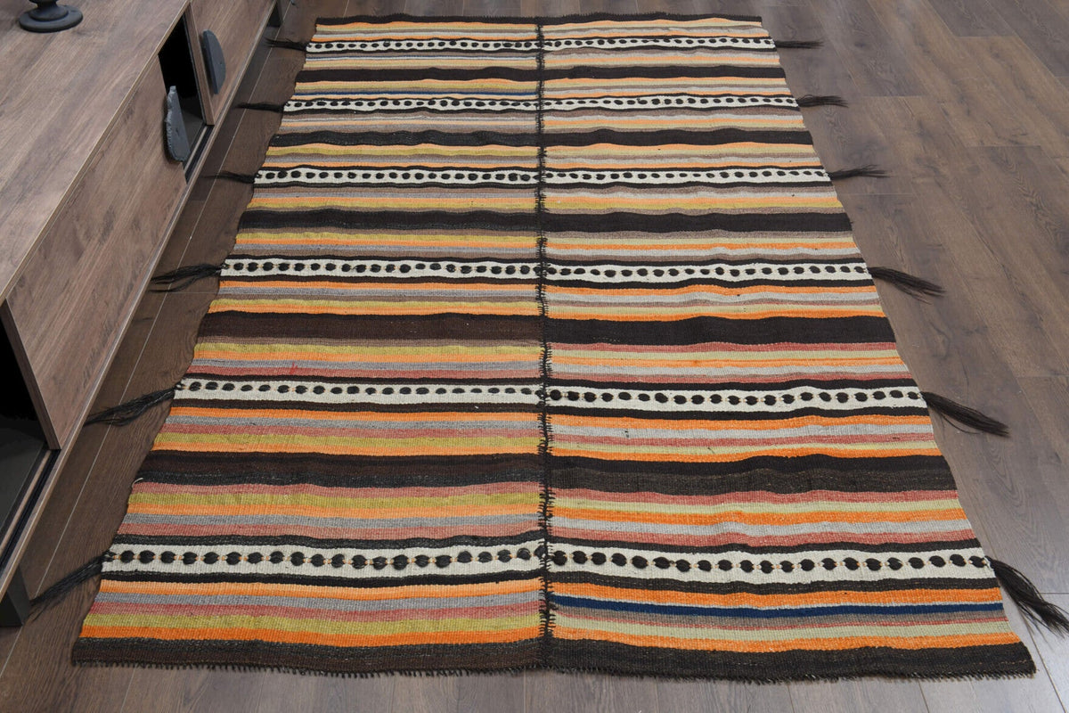 El yapımı vintage halı 142x244 cm oryantal desenli yün - detay görünümü