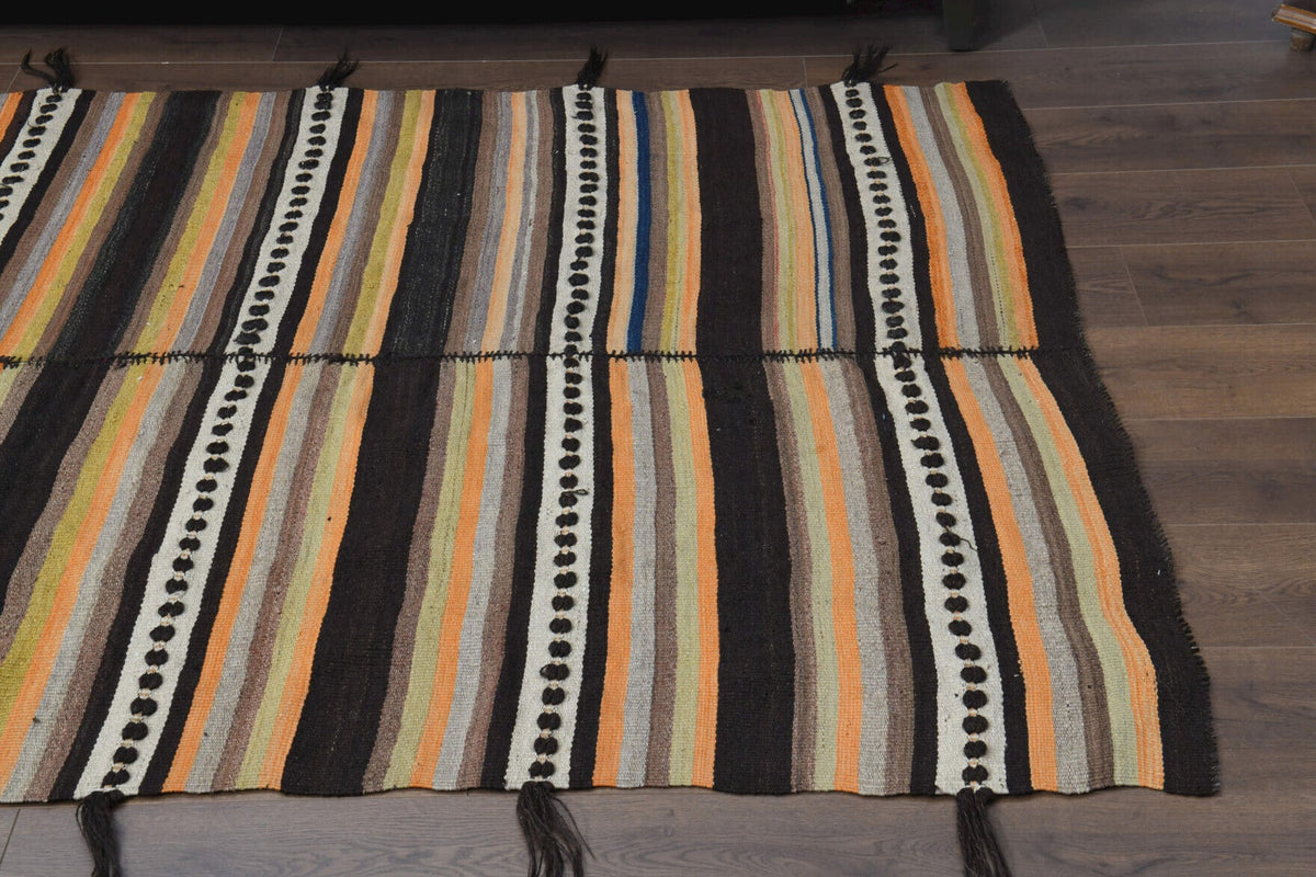 El yapımı vintage halı 142x244 cm oryantal desenli yün - farklı açıdan görünüm