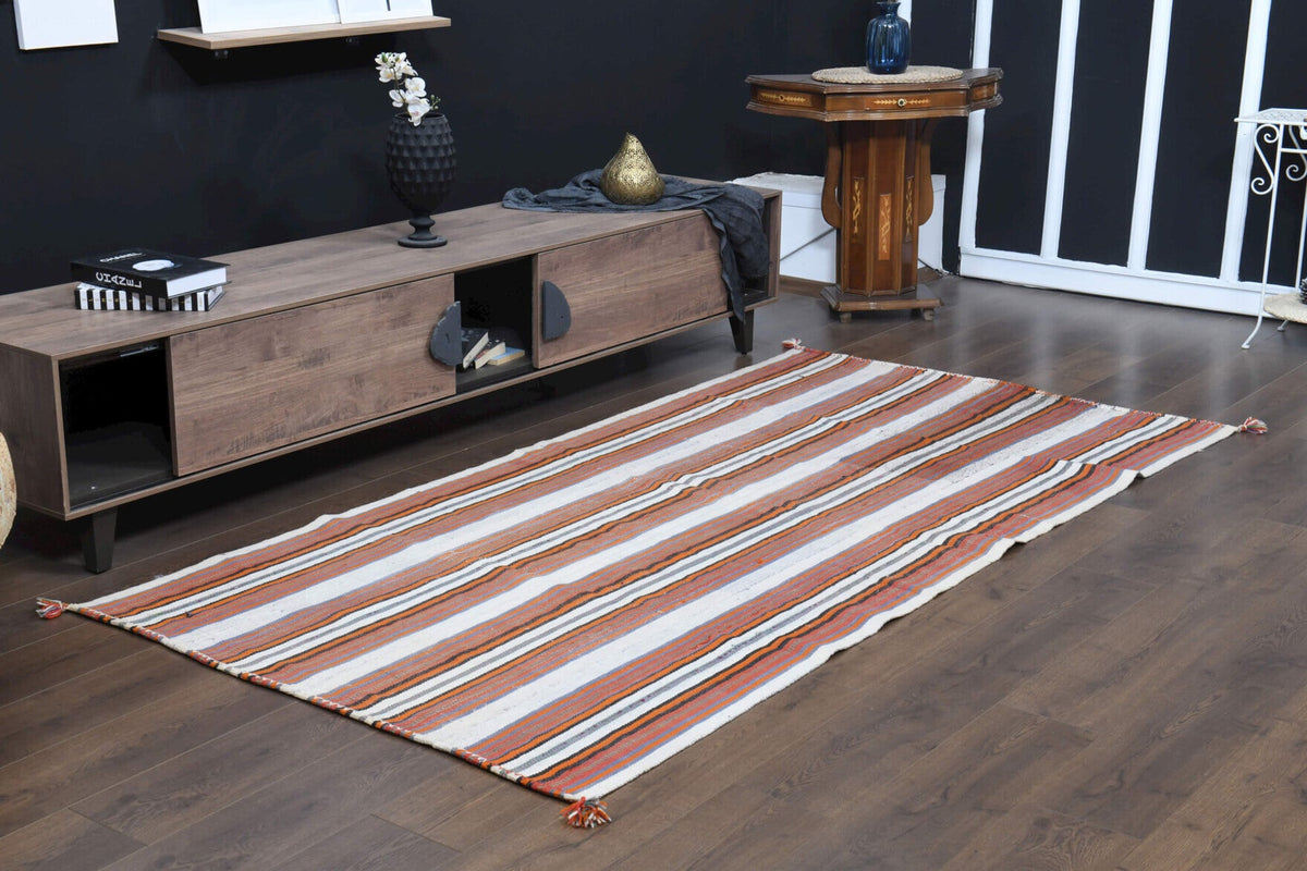 El yapımı vintage halı 135x259 cm oryantal desenli yün - üstten görünüm