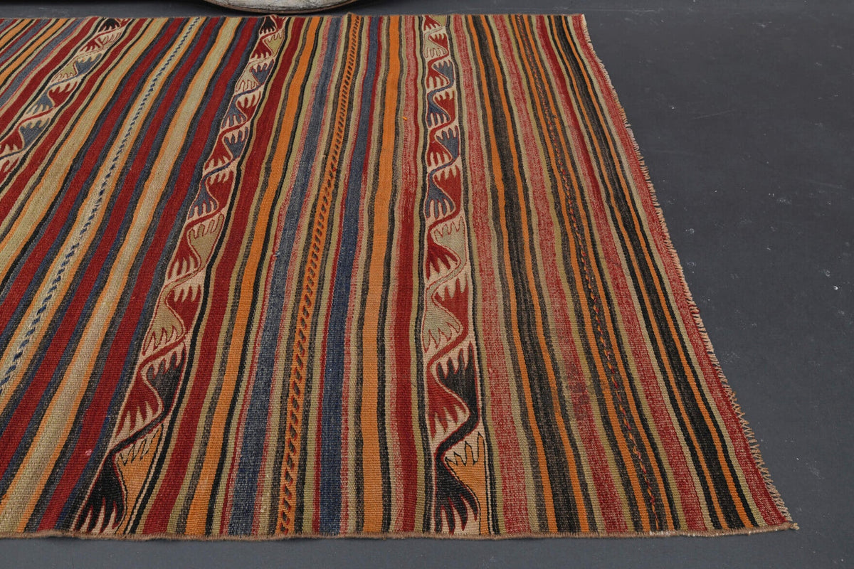El yapımı vintage halı 132x157 cm oryantal desenli yün - üstten görünüm