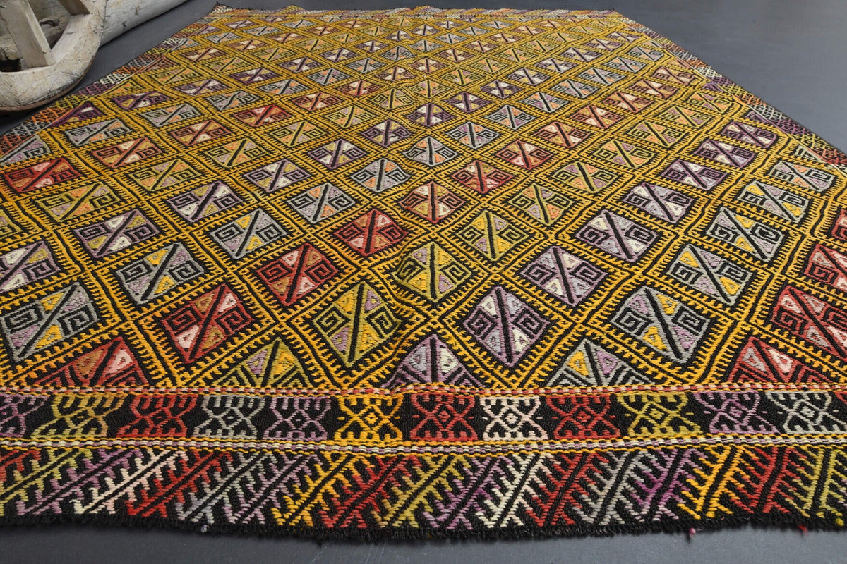 El yapımı vintage halı 163x213 cm oryantal desenli yün - yakın çekim doku detayı