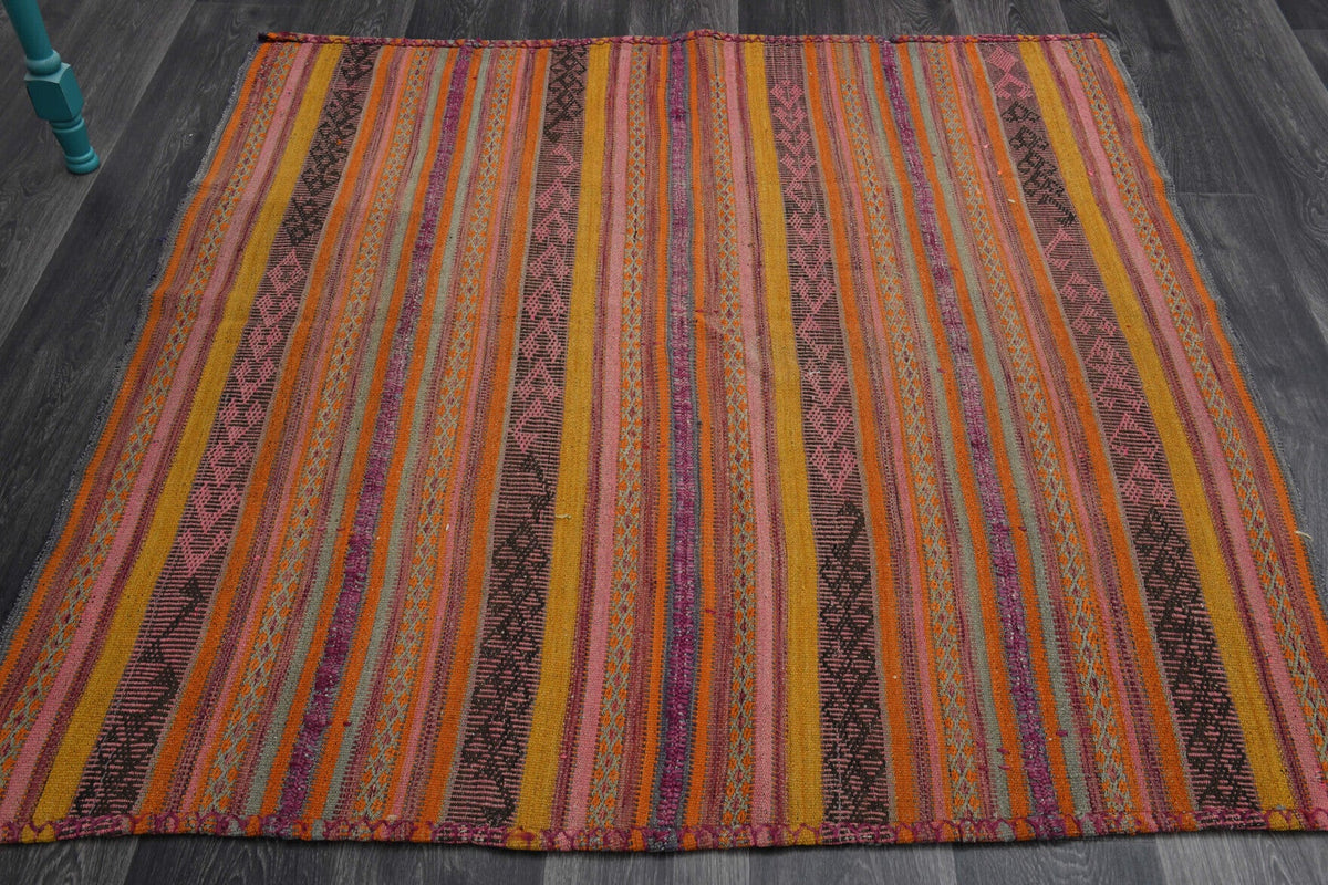 El yapımı vintage halı 152x152 cm oryantal desenli yün - detay görünümü