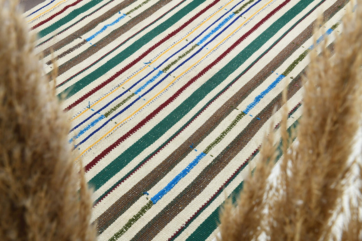 El yapımı vintage halı 150x226 cm çizgili desenli yün - yakın çekim doku detayı
