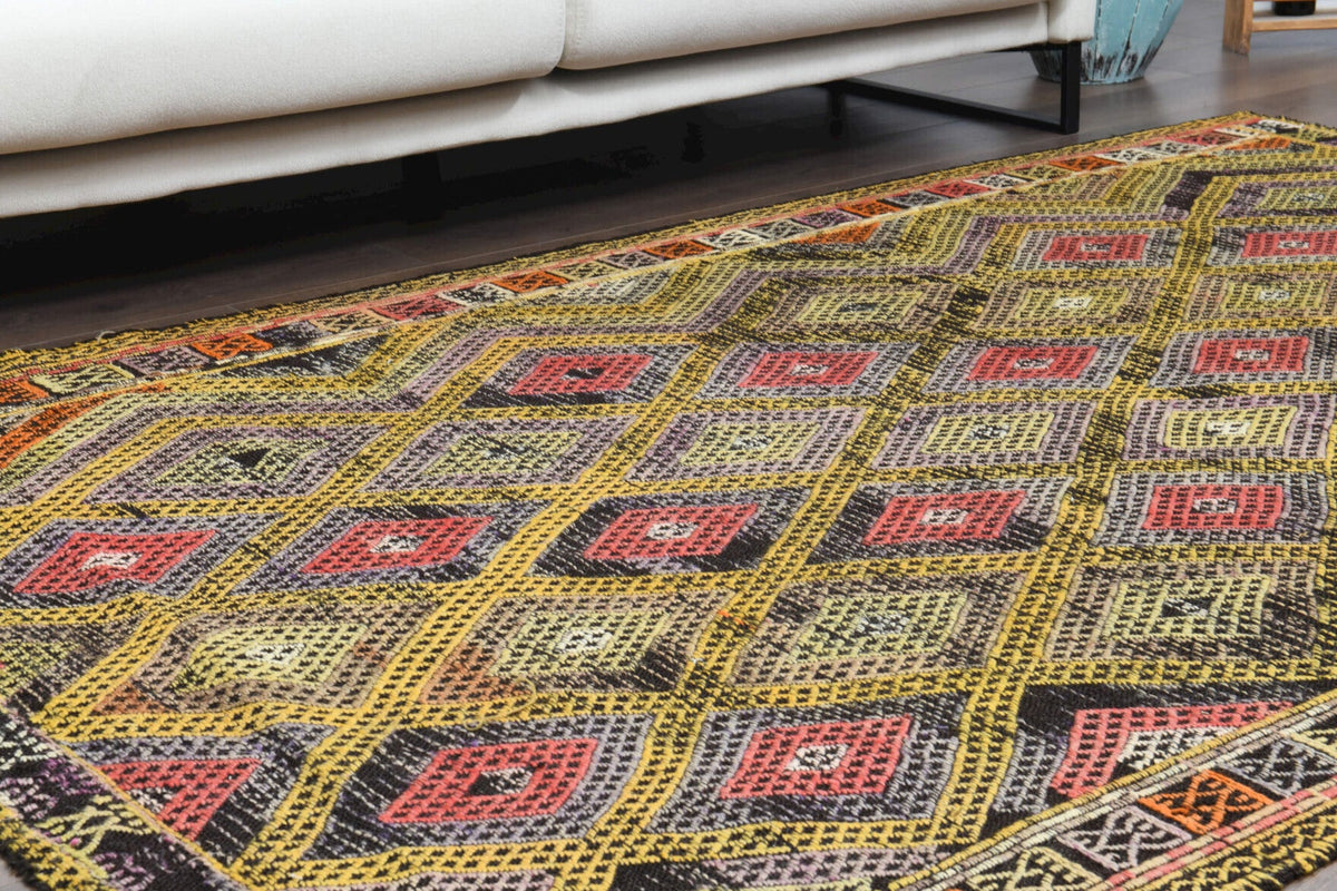 Handmade Vintage Area Kilim Rug