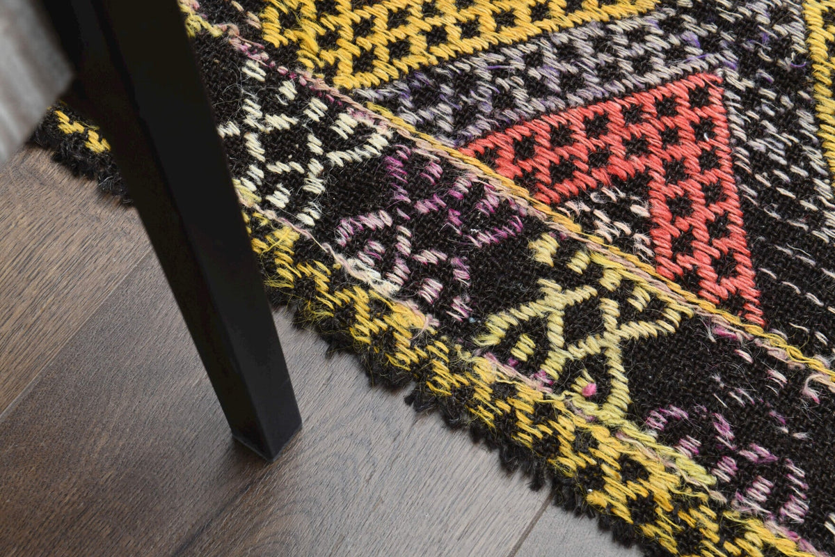 Handmade Vintage Area Kilim Rug