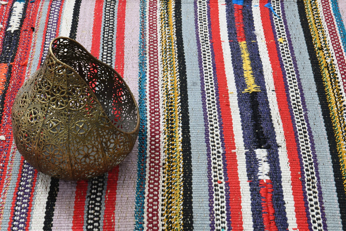 El yapımı vintage halı 157x218 cm çizgili desenli yün - üstten görünüm