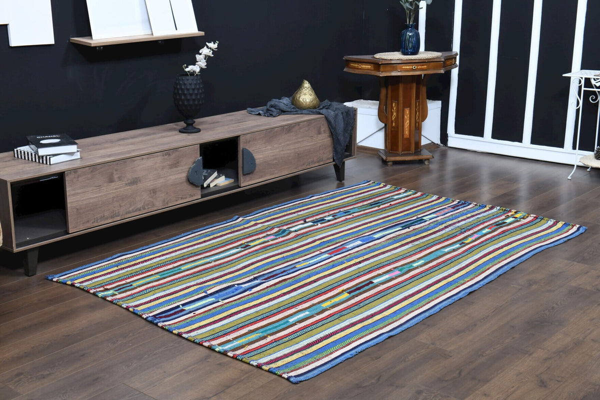 El yapımı vintage halı 157x234 cm çizgili desenli yün - mekan görünümü