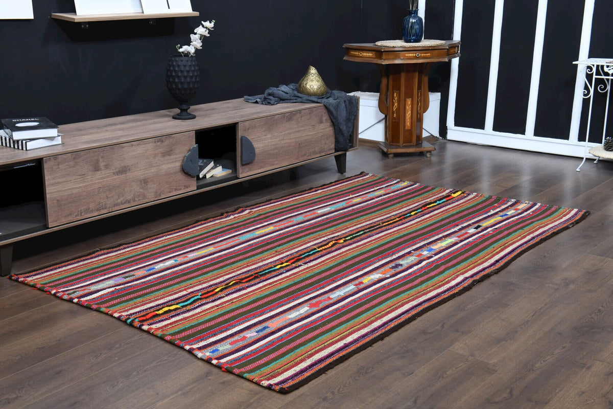 El yapımı vintage halı 150x241 cm çizgili desenli yün - mekan görünümü