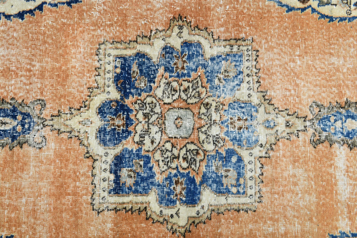 El yapımı vintage halı 122x213 cm oryantal desenli yün - farklı açıdan görünüm