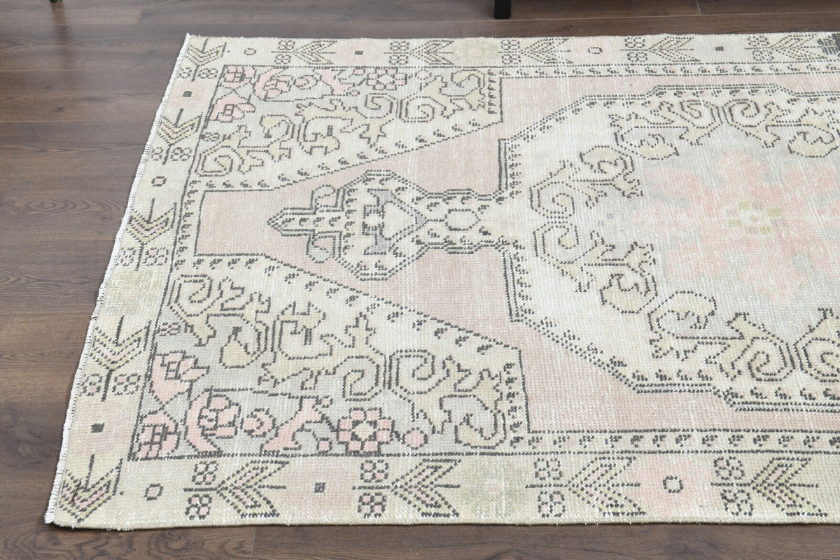 El yapımı vintage halı 132x211 cm oryantal desenli yün - desen detayı