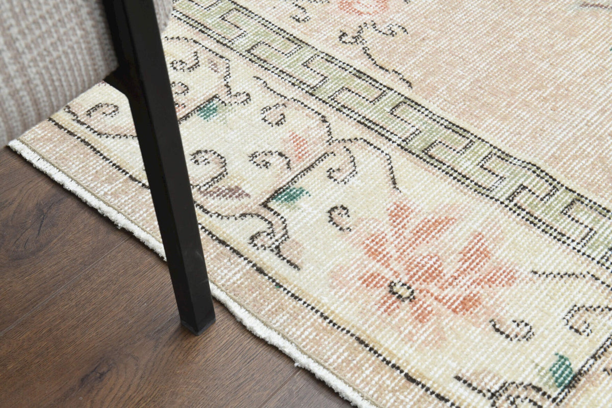 Turkish Classics - Oriental Vintage Area Oushak Rug