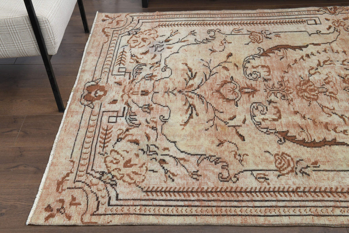 El yapımı vintage halı 150x246 cm oryantal desenli yün - mekan görünümü