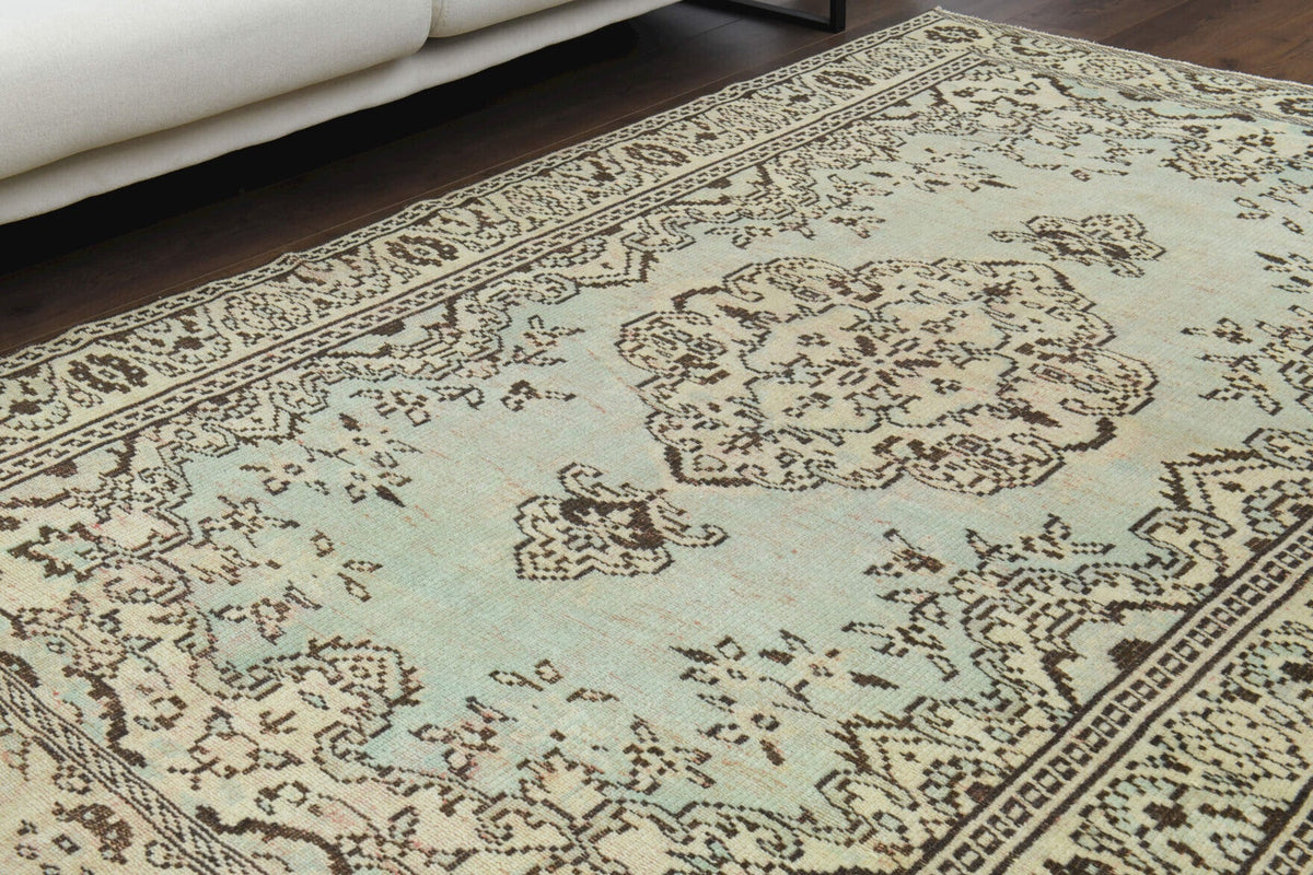 Mystic - Oriental Vintage Handmade Oushak Rug