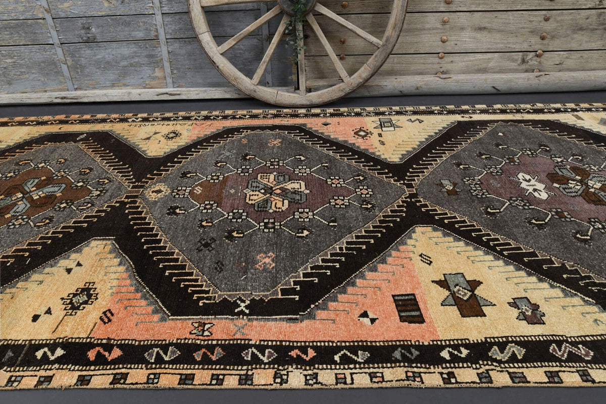 El yapımı vintage halı 178x391 cm oryantal desenli yün - üstten görünüm