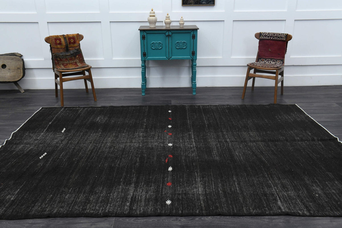 Handmade Flatweave Solid Black Area Rug