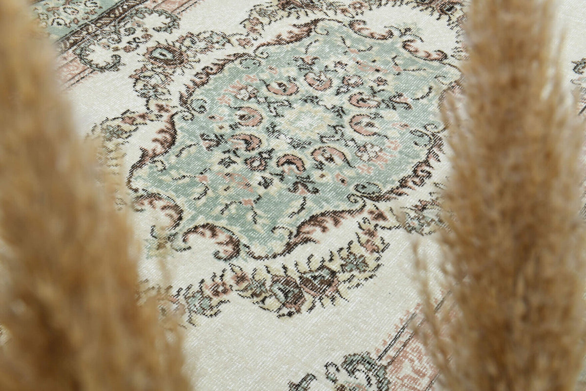 El yapımı vintage halı 152x244 cm madalyonlu desenli yün - yakın çekim doku detayı