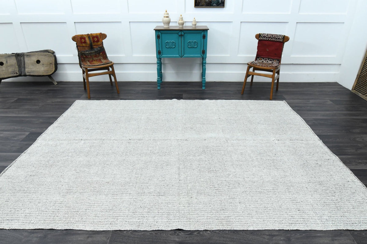 El yapımı vintage halı 218x290 cm düz desenli yün - kenar ve saçak detayı