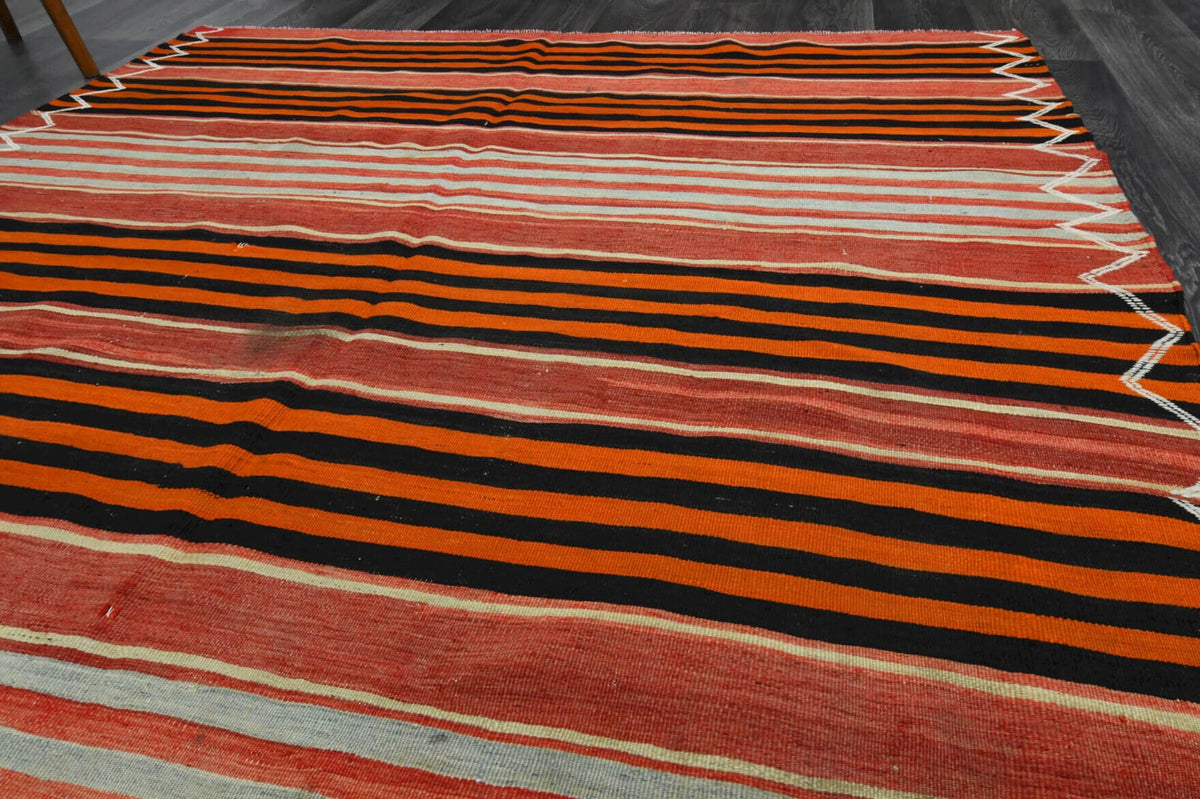El yapımı vintage halı 188x325 cm çizgili desenli yün - mekan görünümü