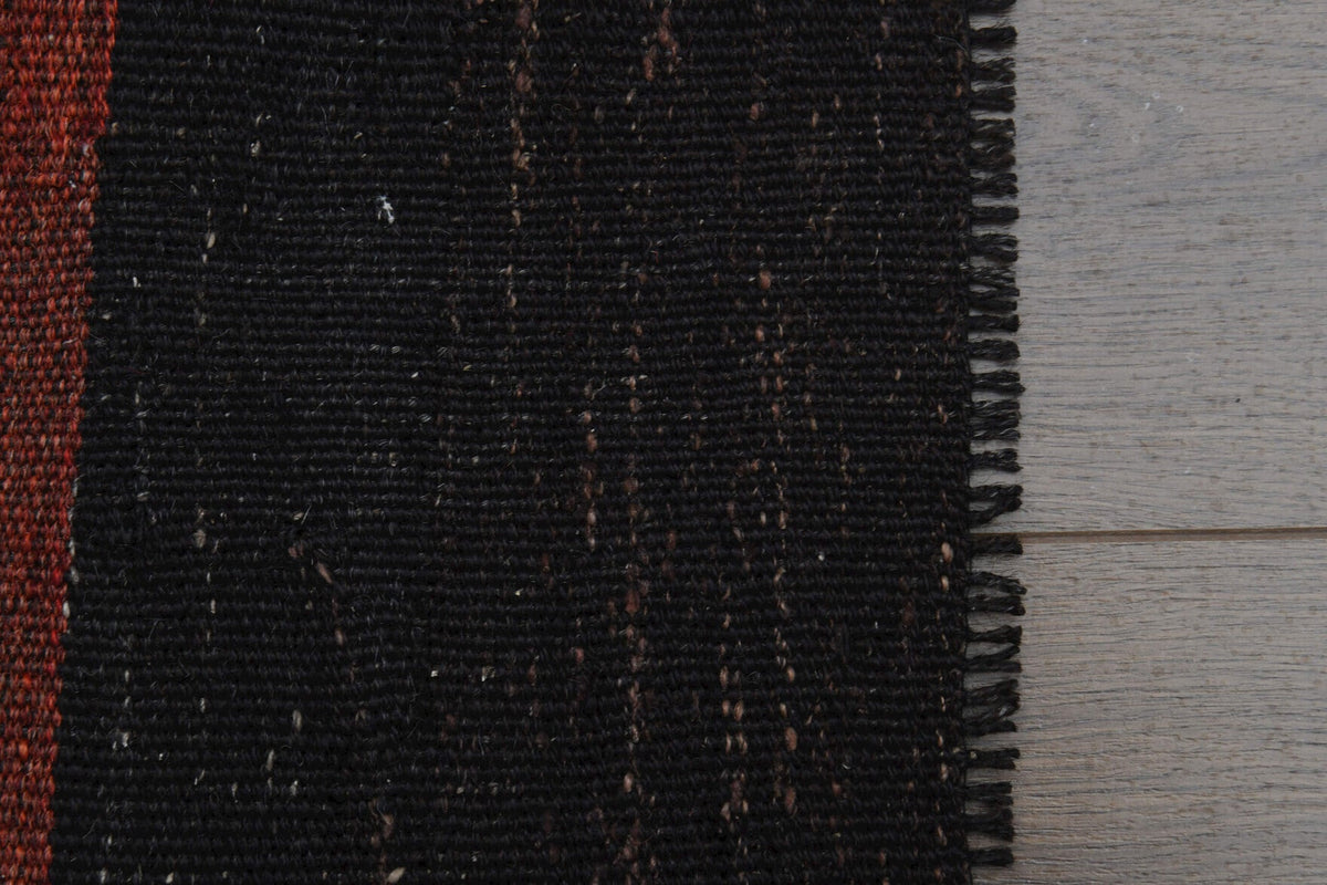 El yapımı vintage halı 244x259 cm çizgili desenli yün - kenar ve saçak detayı