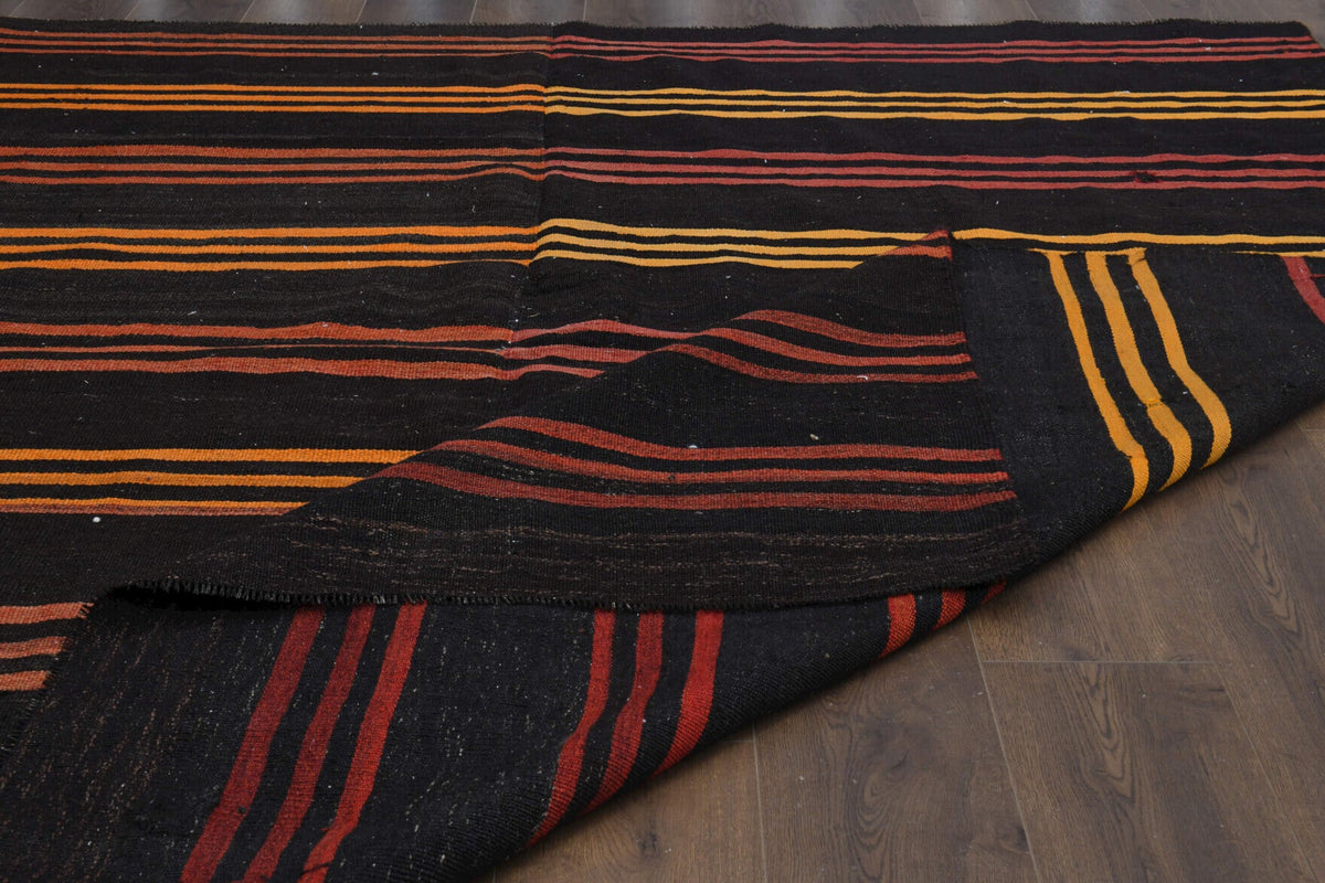 El yapımı vintage halı 244x259 cm çizgili desenli yün - mekan görünümü
