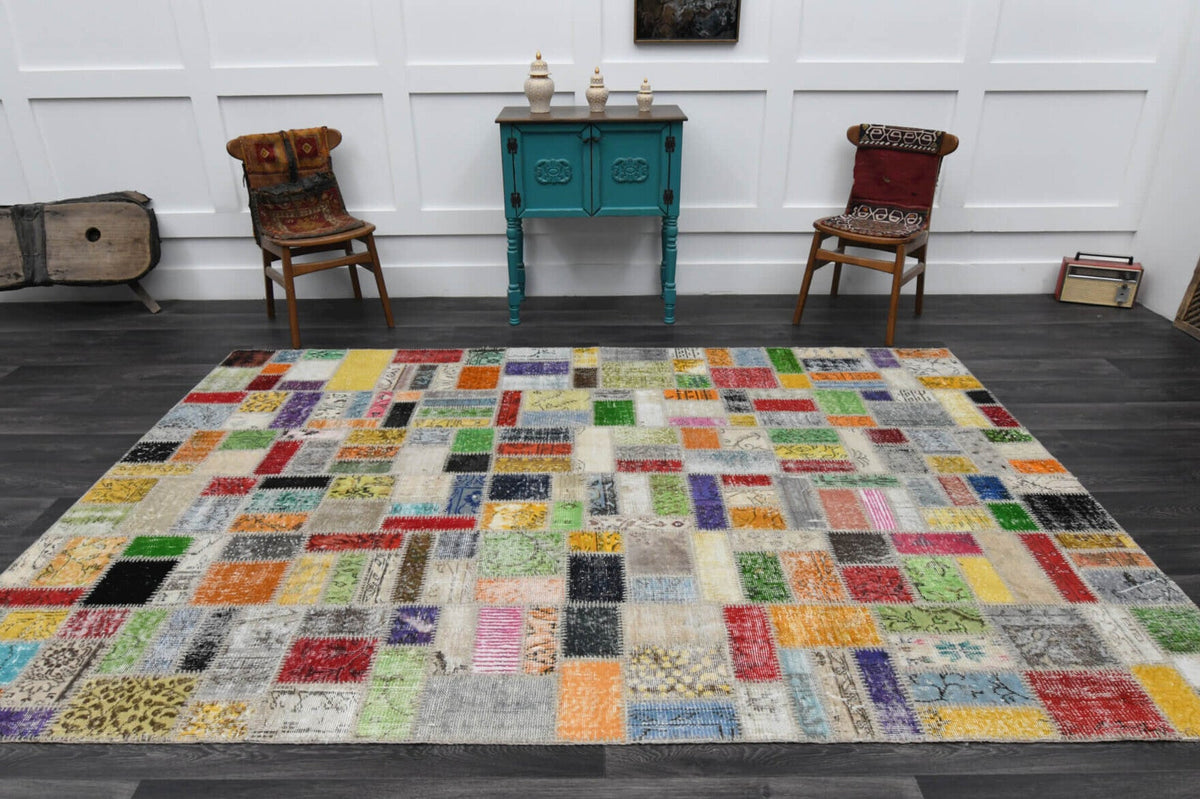 El yapımı vintage halı 203x302 cm düz desenli yün - mekan görünümü